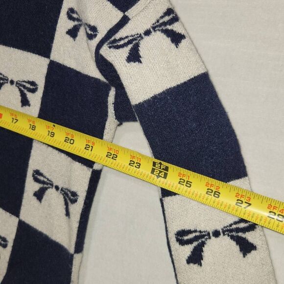 Sincerely Jules Women's Size Large Navy Blue White Bow Print Cropped Sweater - Picture 5 of 10